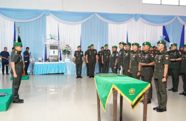 Pimpin Sertijab Enam Pejabat, Danrem 101/Antasari Tekankan Inovasi dan Tingkatkan Program Kerja